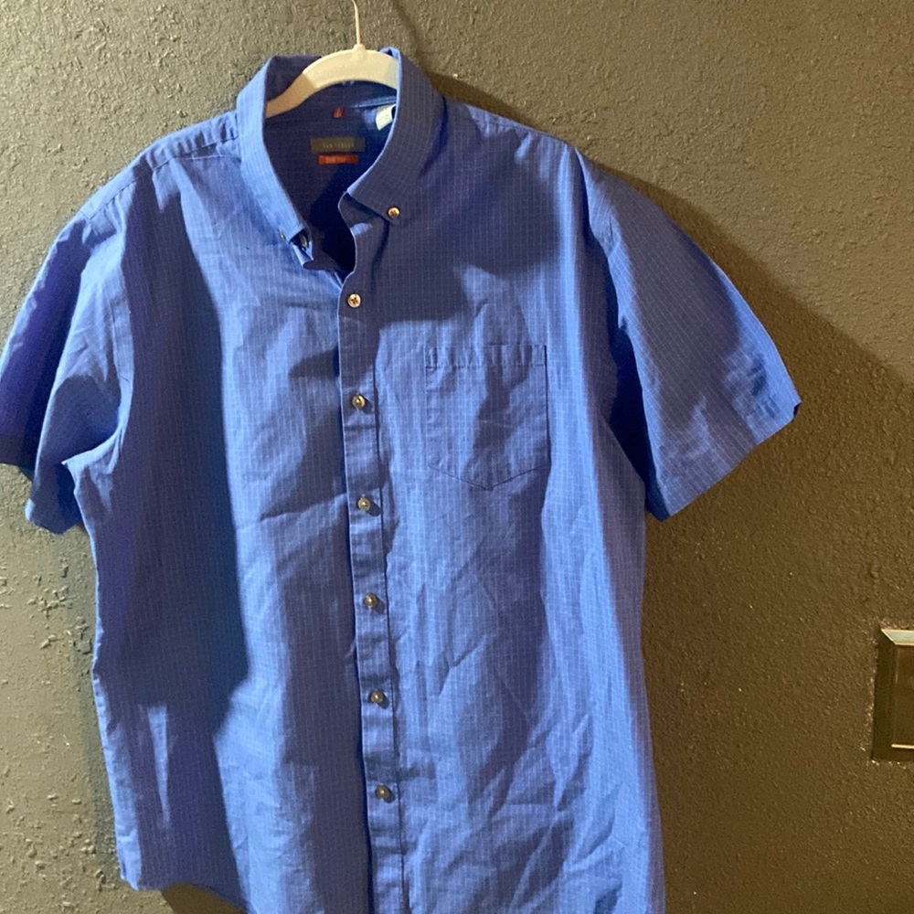 Van heusen short sleve shirt